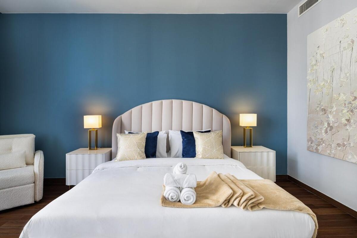 4br Oceana Residences - And Pool Access Dubai
